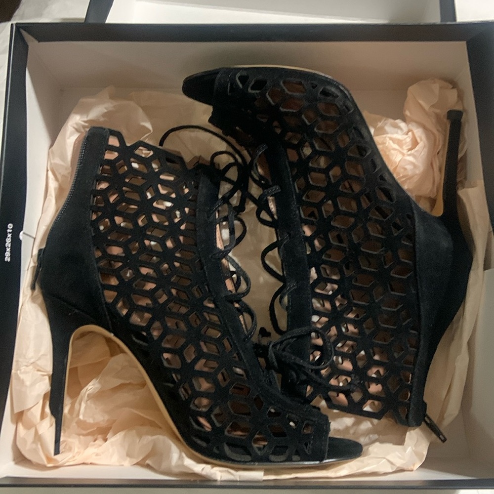 Used just one time including box